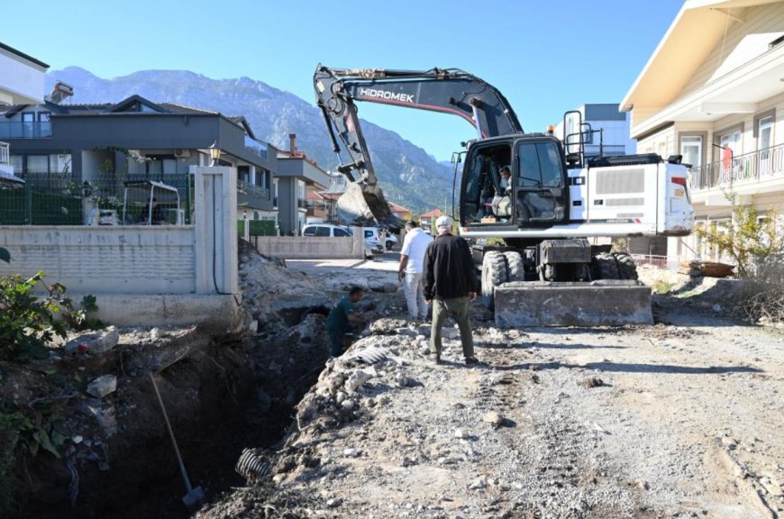Kemer Belediyesi’nden Kuzdere’ye Altyapı Hamlesi: Yağmur Suyu Hattı Döşeniyor