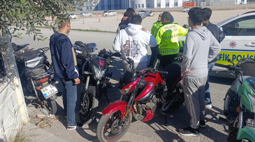 Manavgat’ta Küçük Azra’ya Çarpan Motosikletli Kaçamadı: 100 Metre Sonra Yakalandı!