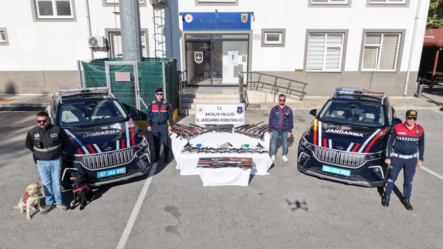 Manavgat'ta 41 Adrese Eş Zamanlı Baskın: 23 Şüpheli Gözaltında.