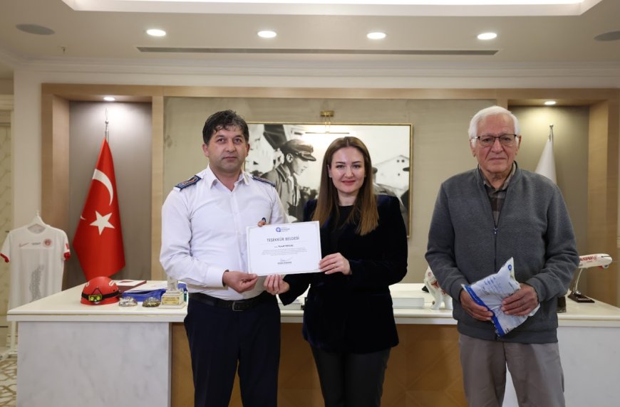 Antalya Büyükşehir Belediyesi’nden Örnek Şoföre Teşekkür Belgesi.