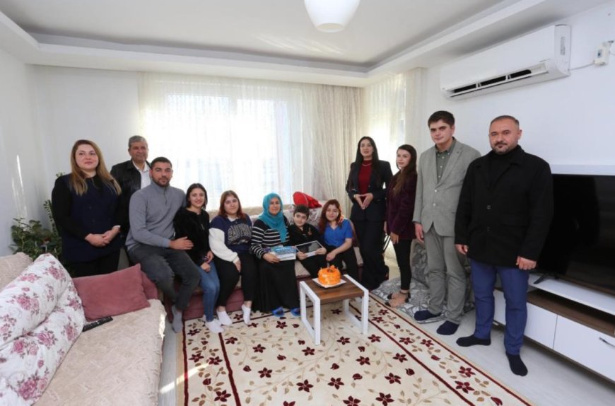 Türkiye’de Bir İlk: Kepez Belediyesi "Engelsiz Sanat"ı Evlere Taşıyor