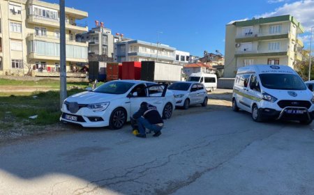 Serik’te Korku Dolu Anlar: Hareket Halindeki Aracı Kurşunlayıp Kaçtılar