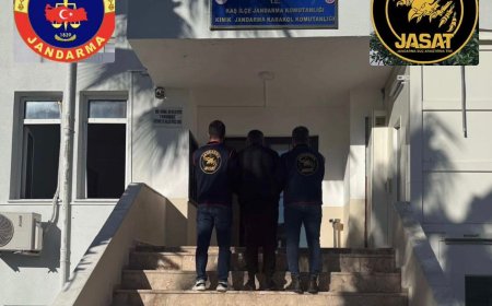 Antalya Kaş’ta JASAT Operasyonu: 40 Yıl Hapisle Aranan Şahıs Yakalandı!
