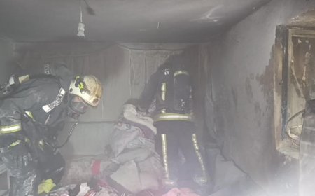 Manavgat’ta Korkutan Yangın: Bodrum Katındaki Ev Küle Döndü