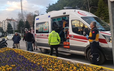 Manavgat'ta İki Motosiklet Çarpıştı: 1 Sürücü Yaralandı