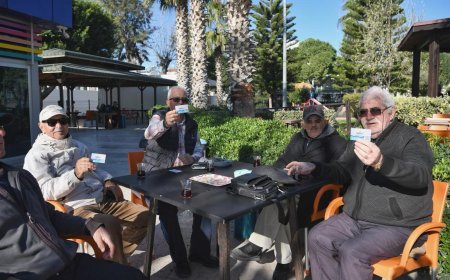 Konyaaltı’nda Emekliye "Can Suyu": Emekli Kart ile Dayanışma Büyüyor