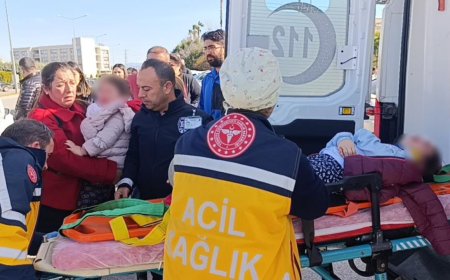 Manavgat'ta Kaza Sonrası Duygusal Anlar: Yaralı Küçük Kız Gözyaşlarına Boğuldu