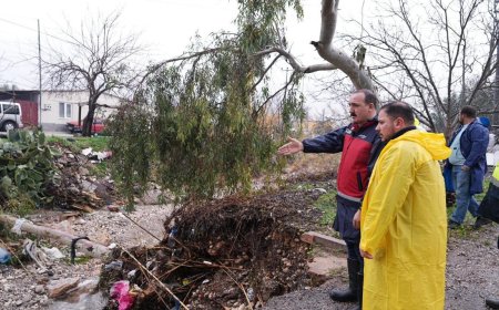 Konyaaltı Belediye Başkanı Cem Kotan’dan Gece Mesaisi: Afet Bölgelerini Tek Tek Gezdi