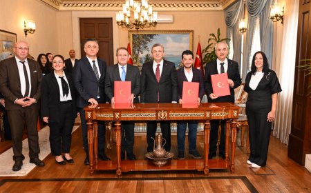 Kepez’e İki Yeni Sağlık Merkezi: Protokoller Valilikte İmzalandı