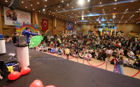 Kepez’de Karne Şenliği Başladı: Sömestir Festivali Kapılarını Açtı!