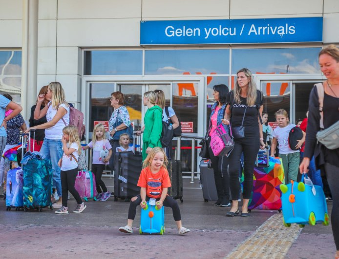 Antalya Turizmde Tarih Yazdı: 2025’te 17 Milyon Turist Barajı Aşıldı, Tüm Zamanların Rekoru Kırıldı!