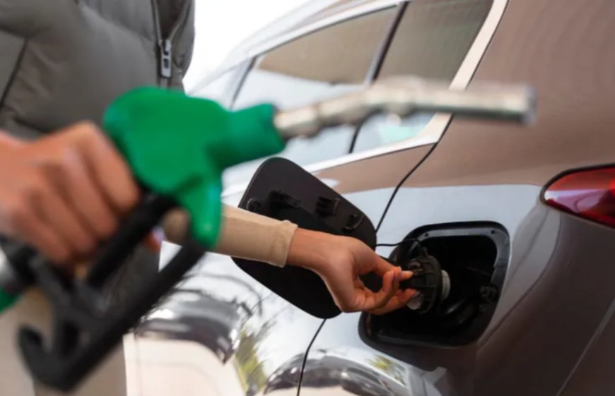 Yeni Yılın İlk Zammı Akaryakıta: ÖTV Artışı Sonrası Tabelalar Değişti!