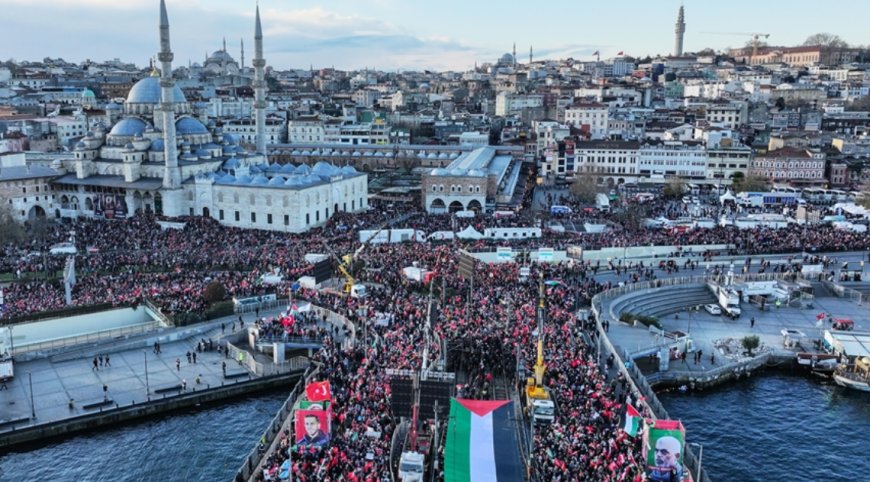 520 Bin Yürek Filistin İçin Çarptı: Galata Köprüsü’nde Tarihi Buluşma!