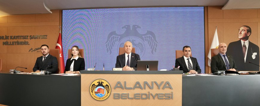 Alanya Belediyesi’nde Şeffaf Hesap Dönemi: Başkan Özçelik 12 Yılın Rekorunu ve Mali Tabloyu Açıkladı!
