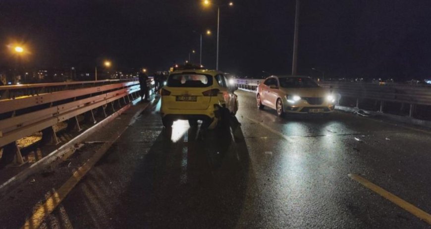 Manavgat'ta Zincirleme Kaza: 3 Araç Birbirine Girdi, 3 Yaralı