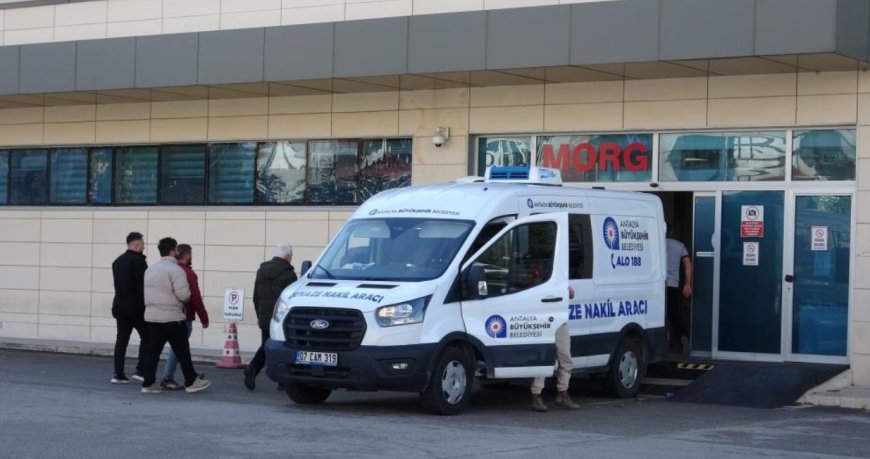 Antalya’da Emanet Motosikletle Gelen Ölüm: Genç Sürücü Kurtarılamadı