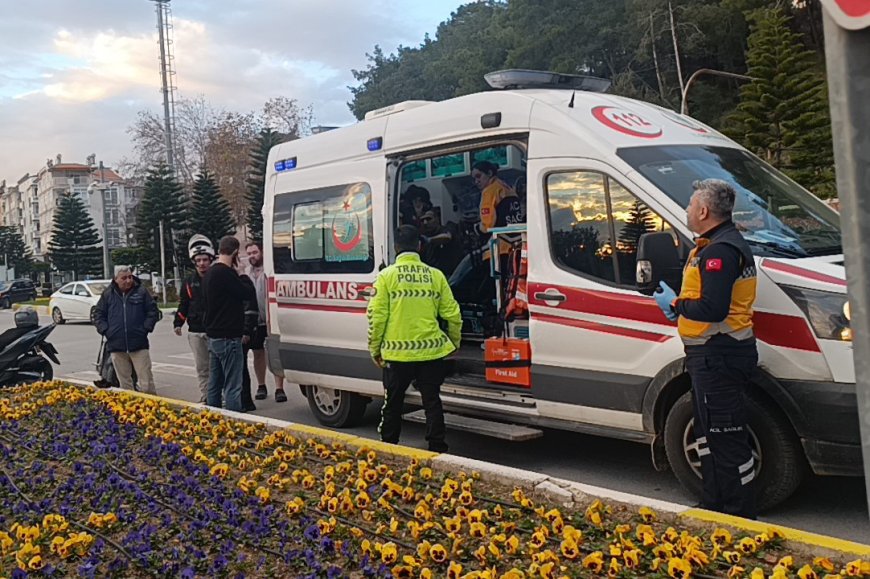 Manavgat'ta İki Motosiklet Çarpıştı: 1 Sürücü Yaralandı