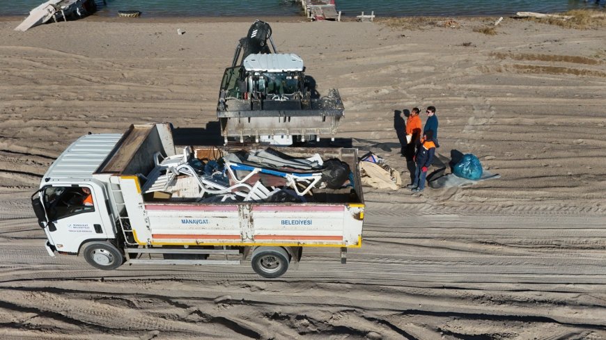 Manavgat’ta Kıyı Hattına "Gönüllü" Dokunuşu