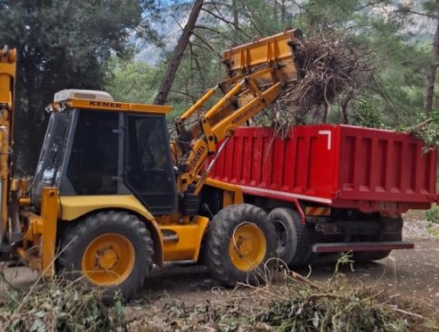 Kemer’de Temizlik Rekoru: 2025’te 7 Bin 111 Ton Atık Toplandı