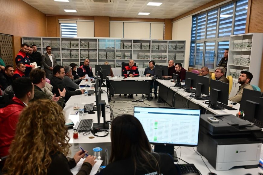 Başkan Kocagöz'den Personeline Teşekkür: "Yaptığımız İşler Yüzümüzü Karartmadı"