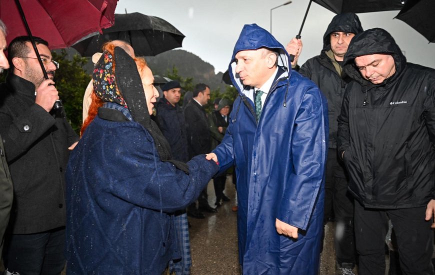 Antalya Valisi’nden Afet Çıkartması: Tüm Birimlerle Sahada İnceleme Yaptı