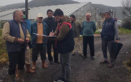 Gazipaşa'nın Sebze ve Meyve Depolarında Dolu Tahribatı.