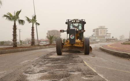 Kepez’de Yağış Sonrası "Yol" Seferberliği: Ekipler 7/24 Sahada