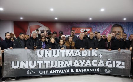 Antalya Büyükşehir ve CHP İl Başkanlığı’ndan Ortak Anma Töreni