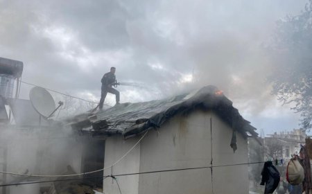 Serik’te Korkutan Yangın: Tek Katlı Ev Alevlere Teslim Oldu