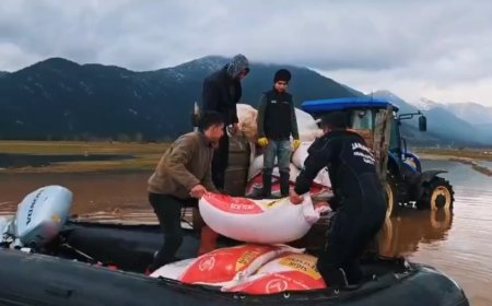 İbradı’da Mahsur Kalan Canlara Jandarma Eli: Yaylada Botlu Kurtarma Operasyonu