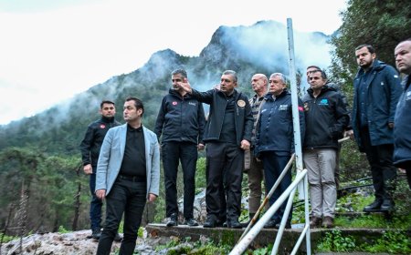 Alanya’da Taşkın Mesaisi: Vali Hulusi Şahin Çalışmaları Yerinde İnceledi.
