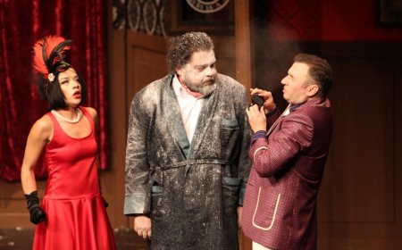 Antalya Devlet Tiyatrosu’nda “Yoldan Çıkan Oyun” Yeniden Perde Açıyor…