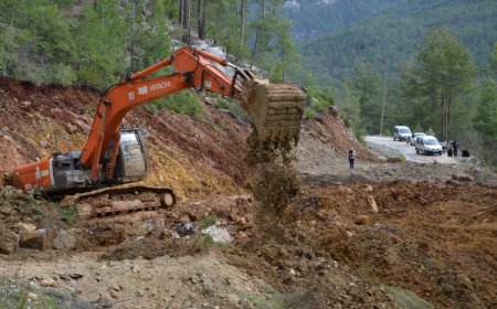 Büyükşehir’den Kritik Müdahale: Alanya’nın Kesilen Ulaşım Damarları Açılıyor