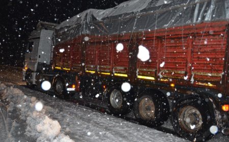 Alacabel’de Hava Aniden Değişti: Yağmur Yerini Kar Yağışına Bıraktı