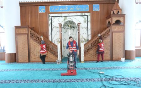 Kepez’de İbadethaneler Pırıl Pırıl: Ramazan Öncesi Büyük Temizlik