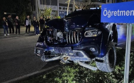 Antalya’nın Gazipaşa ilçesinde meydana gelen trafik kazasında iki kişi yaralandı.