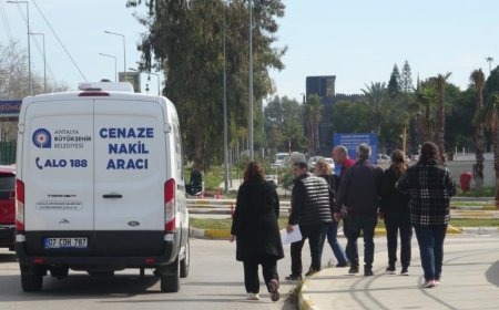 Antalya’da Dev Dalgaların Arasından Kurtarılmıştı, Yaşam Mücadelesini Kaybetti