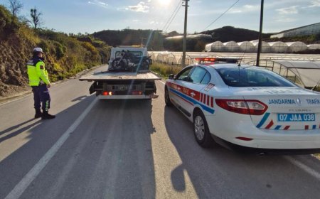 Alanya İlçe Jandarma Komutanlığı’ndan Motosiklet Denetimi: 2 Araç Men Edildi