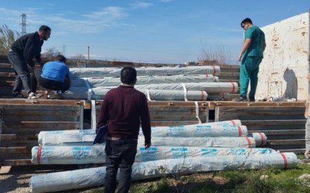 Antalya Büyükşehir Belediyesi afetten zarar gören üreticilerin yanında olmayı sürdürüyor.