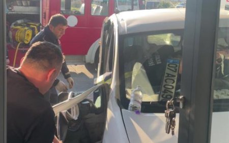 Antalya’da Korkunç Kaza: Market Kapısında Otururken Ölümden Döndü