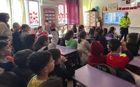 Antalya’da Trafik Eğitimi Seferberliği: 740 Öğrenciye Hayati Kurallar Anlatıldı