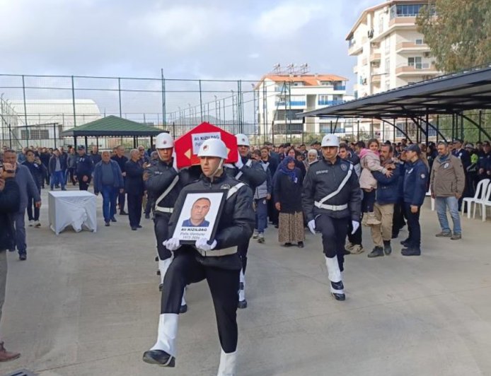 Gazipaşa’da Emniyet Teşkilatının Acı Günü: Kalbine Yenilen Polis Memuru Son Yolculuğuna Uğurlandı.