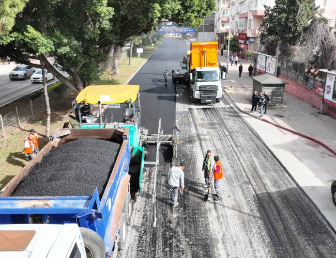100. Yıl’da Trafik Nefes Aldı: İkinci Etap Asfalt Çalışması Tamamlandı!