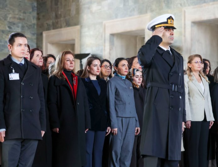 Antalya Büyükşehir Belediye Başkan Vekili Büşra Özdemir Anıtkabir’de