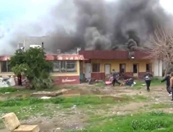 Kumluca Cumhuriyet Mahallesi’nde Yangın: İtfaiye Ekipleri Seferber Oldu