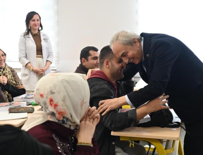 Antalya’da Bir İlk: Kepez’den Engelli Bireylere Ücretsiz EKPSS Desteği