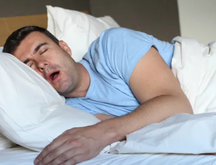 Horlama Değil, Kalp Krizi Provası! Uyku Apnesindeki Büyük Tehlike