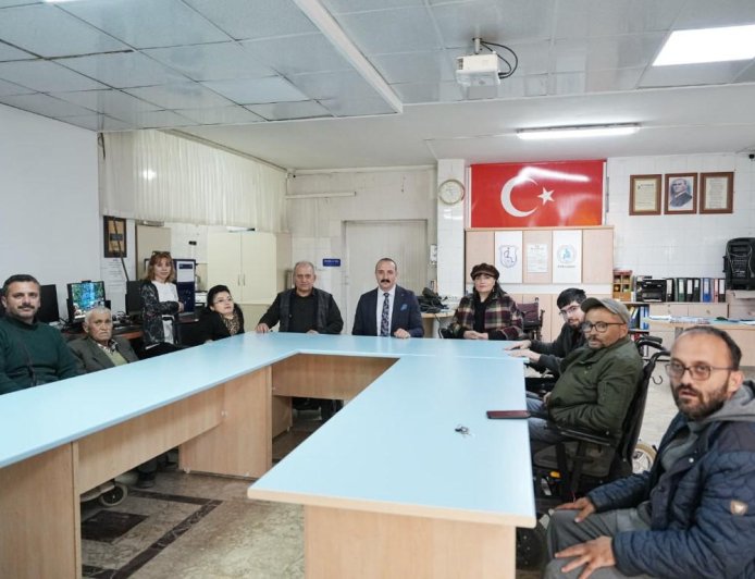 Konyaaltı’nda "Engelsiz" İstişare: Cem Kotan Sakatlar Derneği Yönetimiyle Buluştu