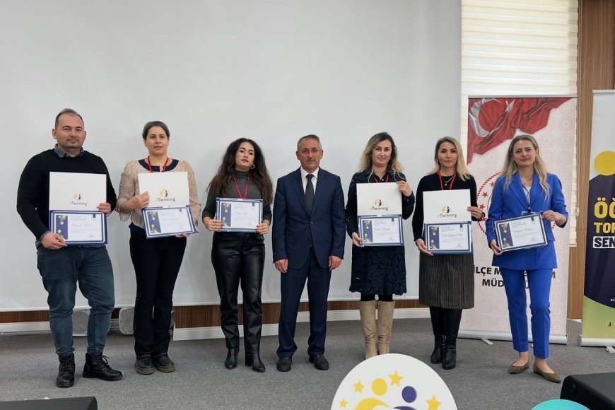 Aksu’da Eğitimde Dijital Dönüşüm: eTwinning Çalıştayı’na Yoğun İlgi