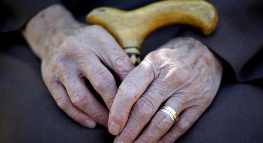 Yaşlılıkta Susama Hissinin Azalması Demansa Davetiye Çıkarıyor.